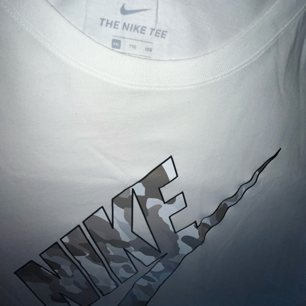 Mens 2XL Nike Tee White And Camo